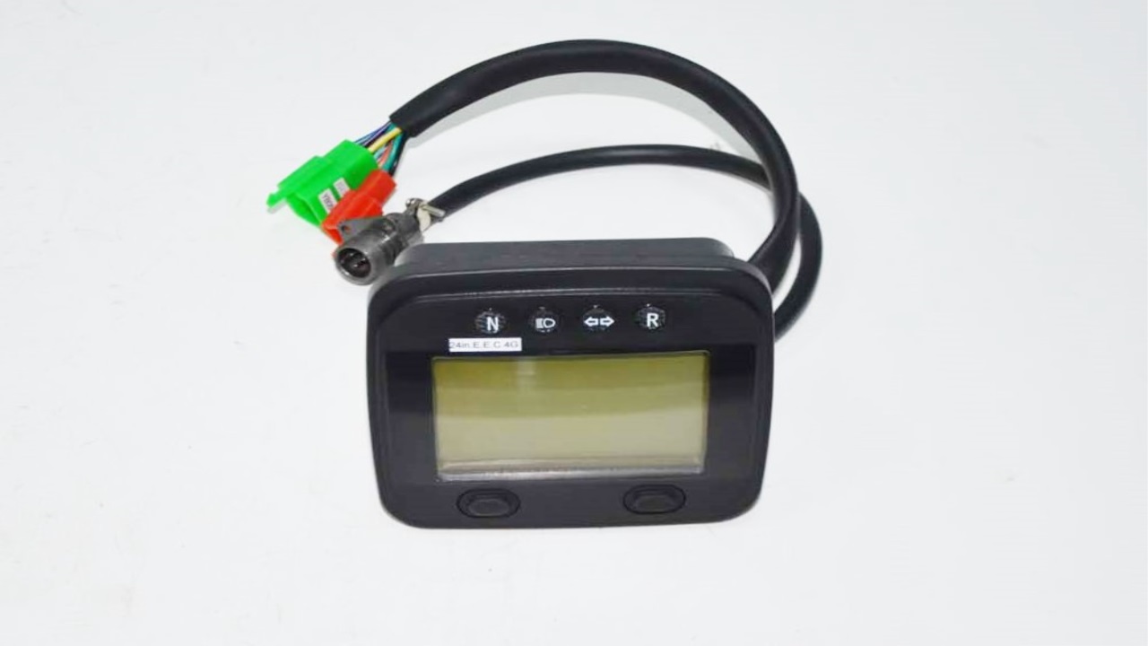 K.M SAATİ ( LH 400 )